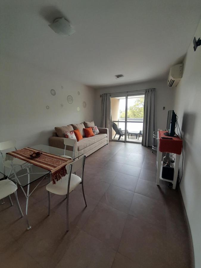 Departamento Centrico Plaza Alvarado Con Cochera Салта Екстериор снимка