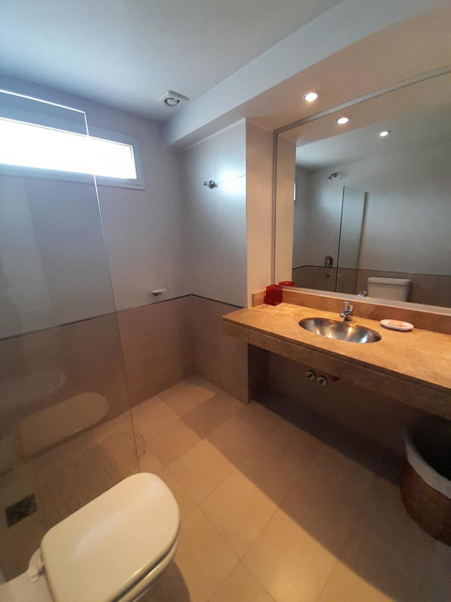 Departamento Centrico Plaza Alvarado Con Cochera Салта Екстериор снимка